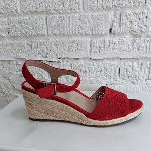 VIONIC RED ESPADRILLE SANDALS LIKE NEW SIZE 9.5